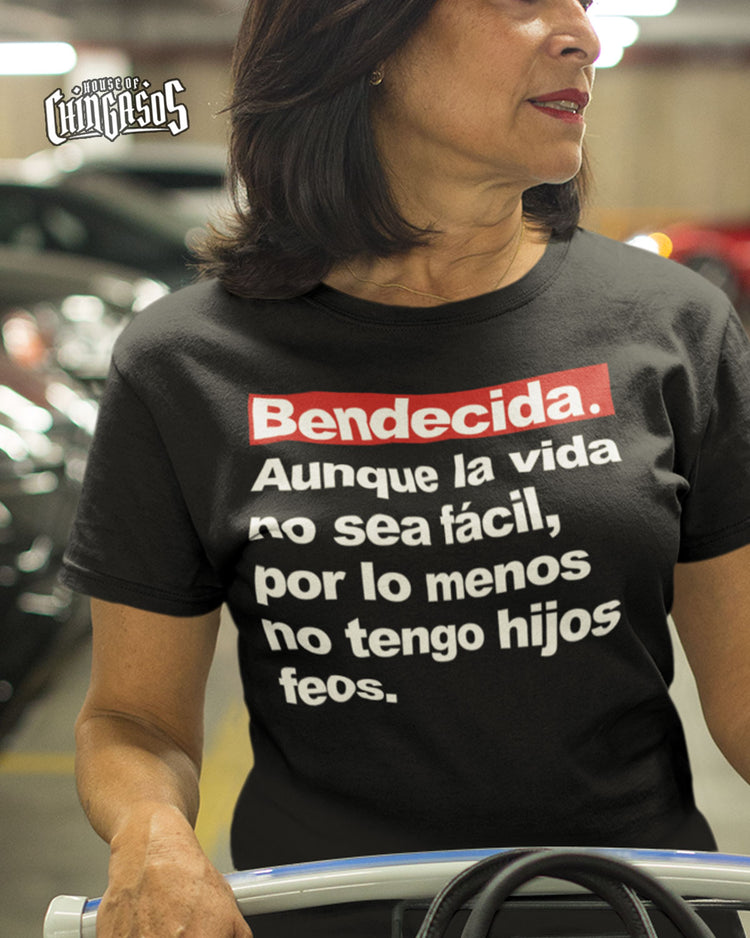 Bendecida - La Jefa T-Shirt
