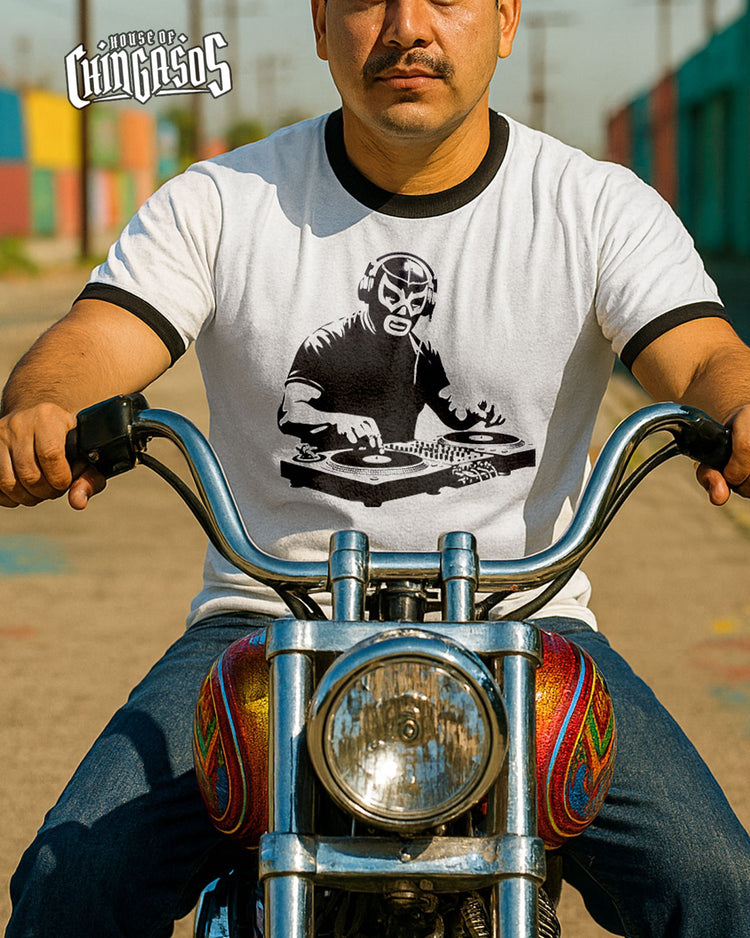 Lucha DJ Art De La Calle™ Tee