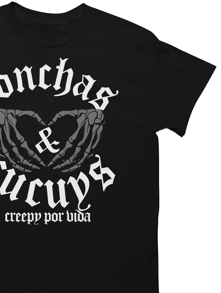 Conchas Y Cucuys Creepy Por Vida T-Shirt