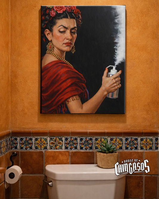 La Artista Spraying El Baño Canvas 16" * 20"